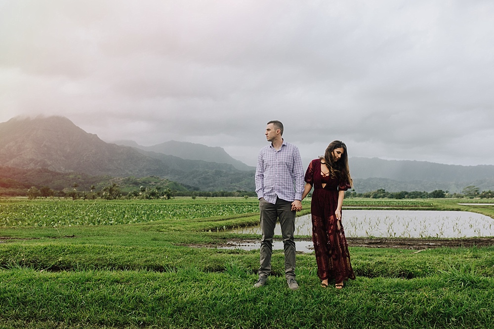 beautiful engagement photography on Kauai, Hawaii by maui photographer cadencia. 