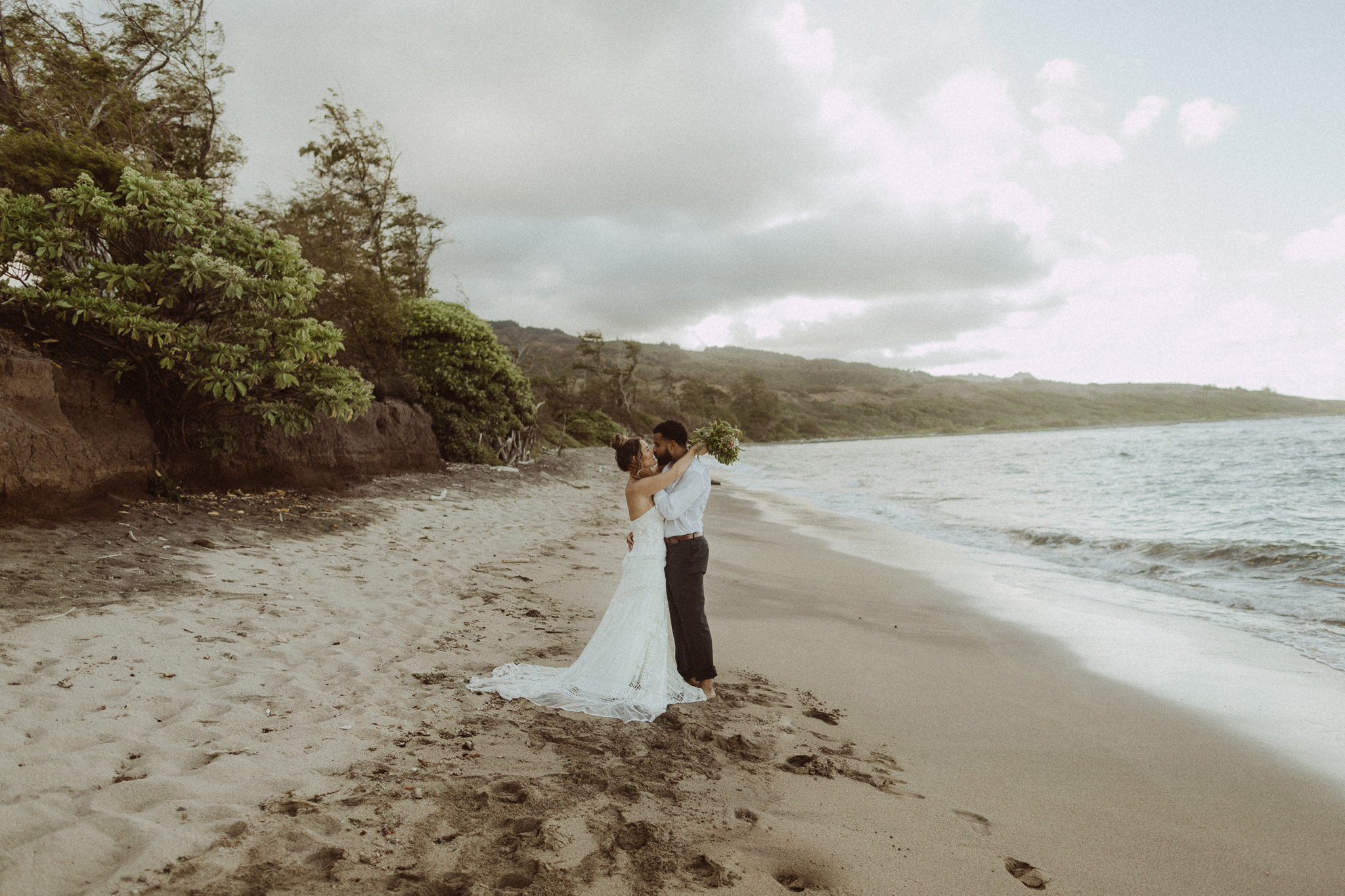couple at Waihee Costal Dunes for their wedding