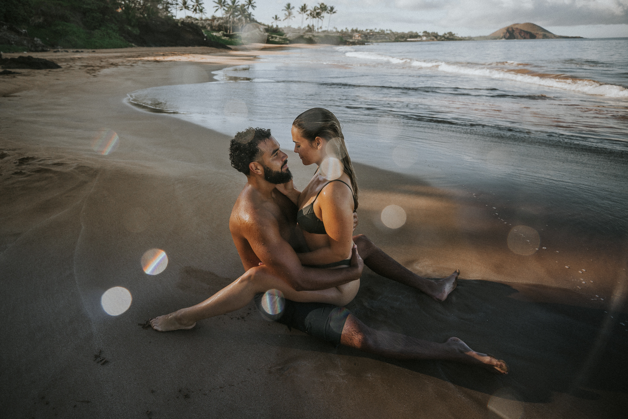 sexy couple photo shoot on beach in maui